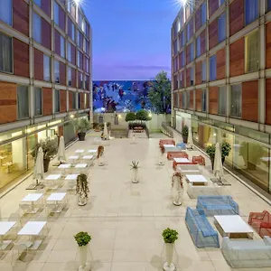 Hotell Doubletree By Hilton, Milano